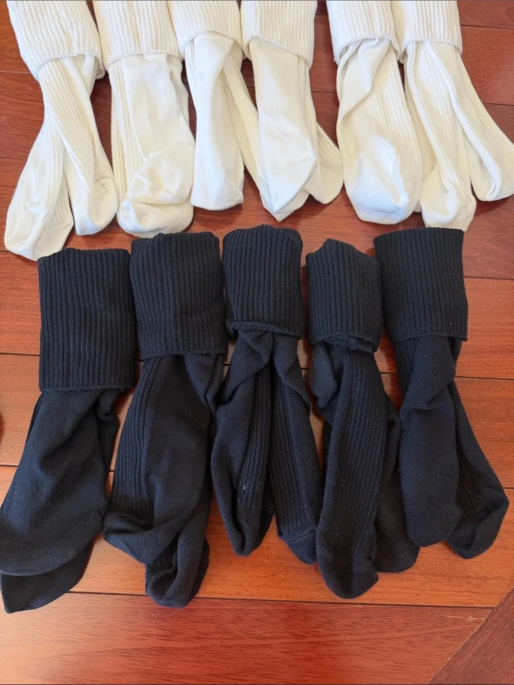 Women's Classic Crew Socks - White, Black & Green